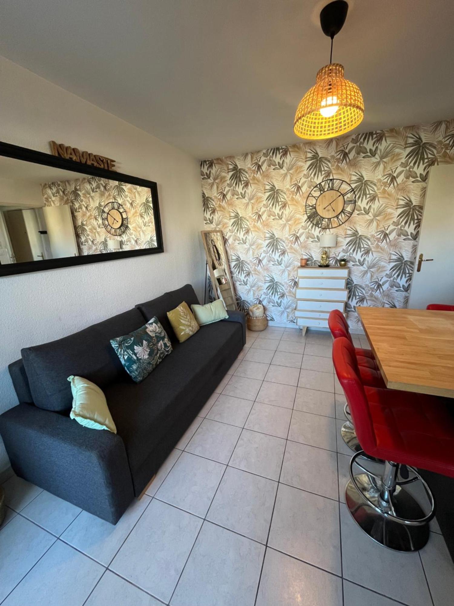 Joli T2/ Tram/ Clim/ Parking/ Wifi/ Piscine Apartment Montpellier Exterior photo