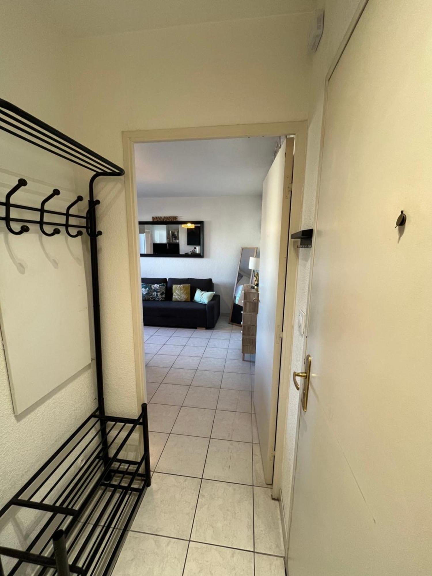 Joli T2/ Tram/ Clim/ Parking/ Wifi/ Piscine Apartment Montpellier Exterior photo